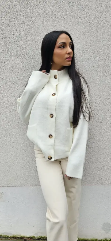 Cardigan – Ecru.
