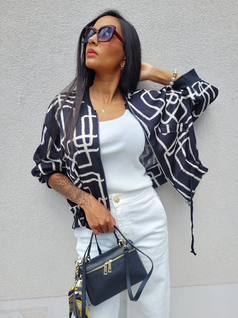Veste satinée JOCELYNE – Noir et Blanc 