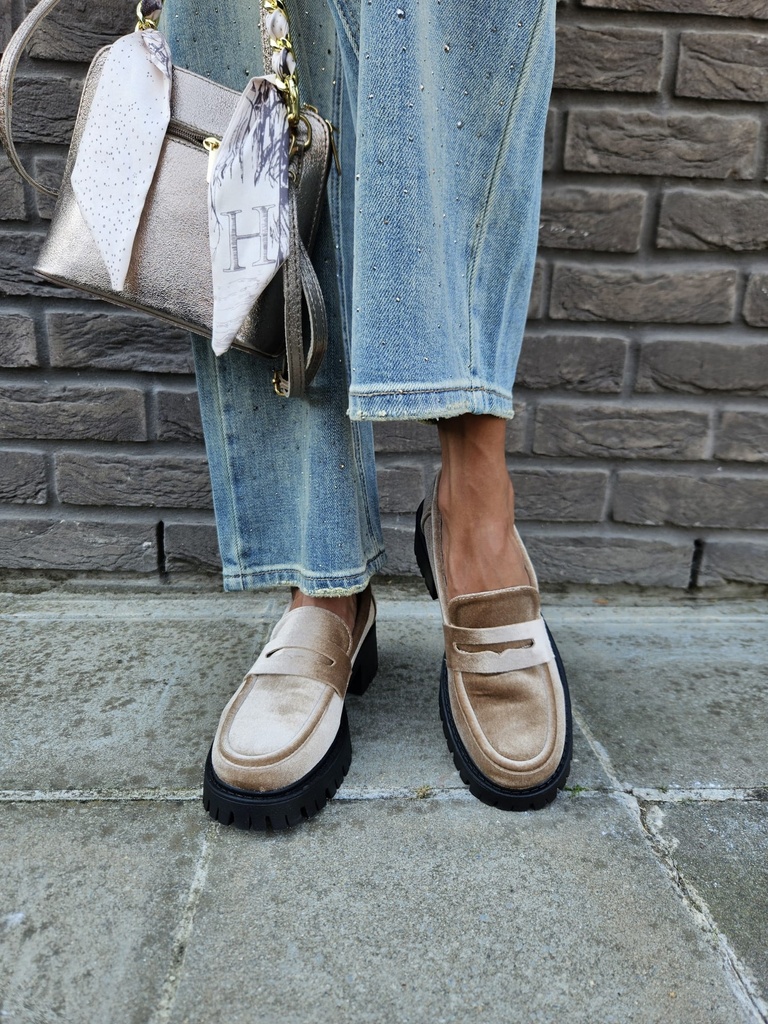 Schoenen LILIA – Suède beige